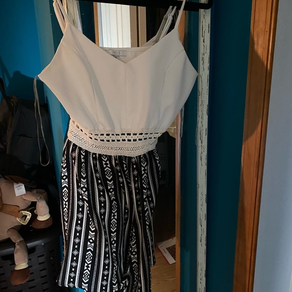 Romper - Picture 2 of 2